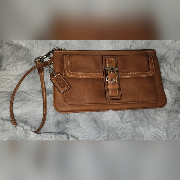 Vintage Coach Soho Brown Leather Wristlet